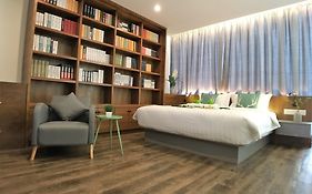 Apple Hotel Times Square